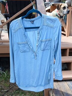 Eddie Bauer Light Blue Women's Long-Sleeve Tunic Henley